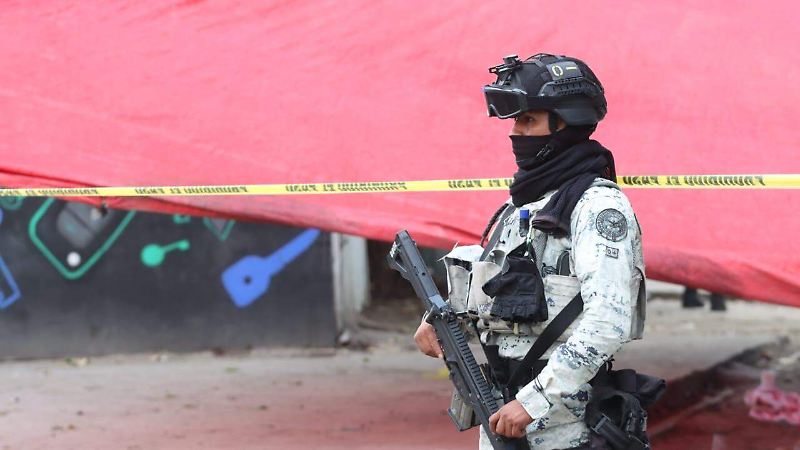 Dos personas fueron asesinadas durante una balacera en el cruce de Rio Hondo y calle Tlalnepantla, en la colonia San Antonio Zomeyucan, en Naucalpan, Estado de México